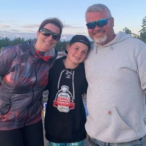 Meet your Posher, Dee